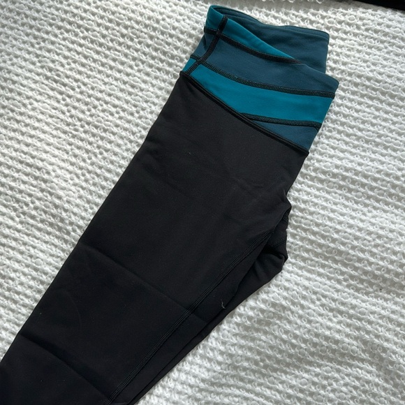 Lululemon leggings - Picture 1 of 4